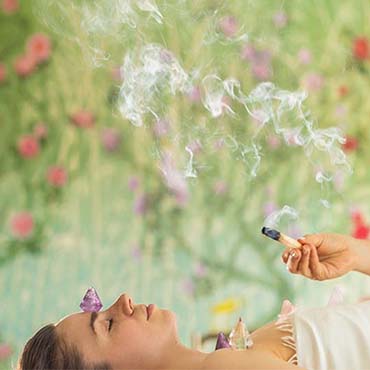 Pranic healing with palo santo at Healing Nights